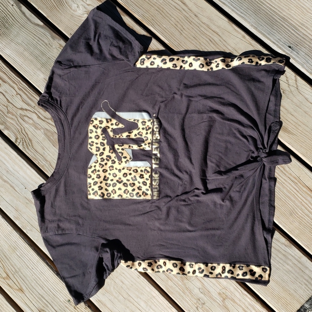 MTV tee with cheetah print